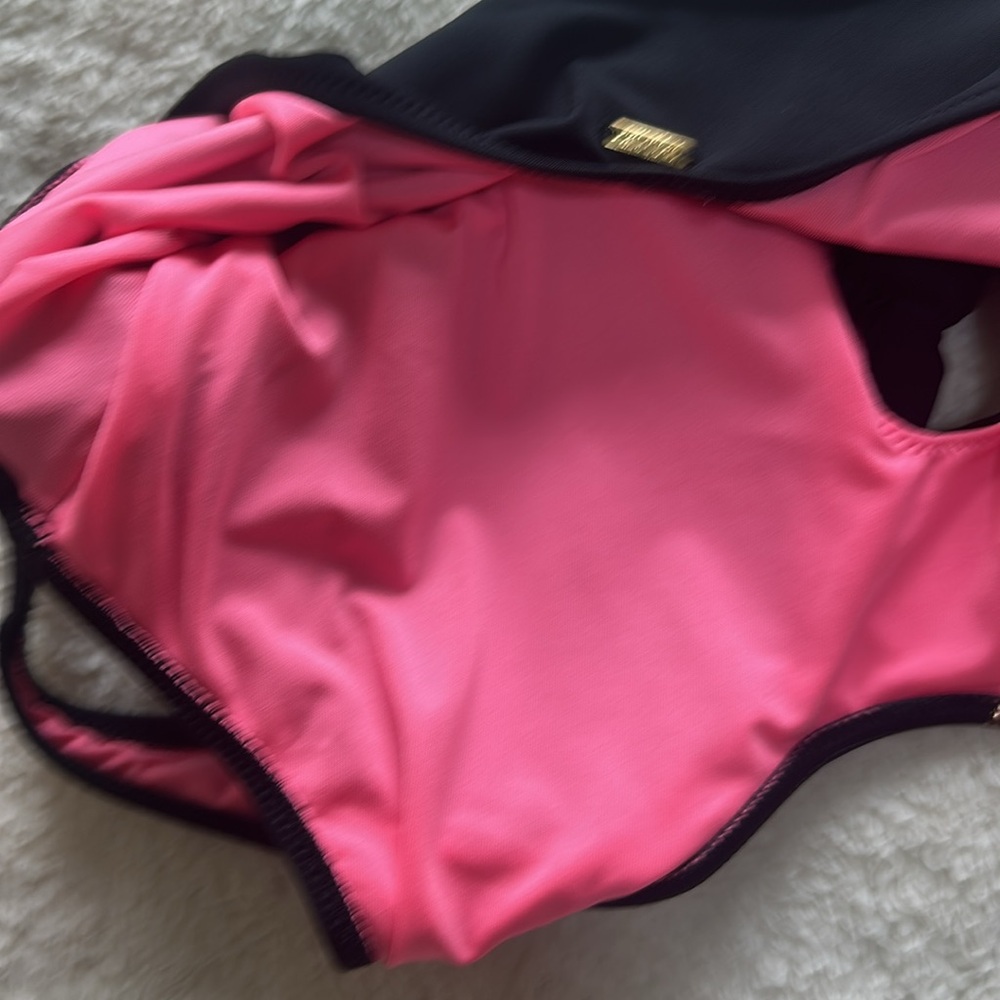 Pink Victoria’s Secret swim bra Size M - Picture 6 of 7